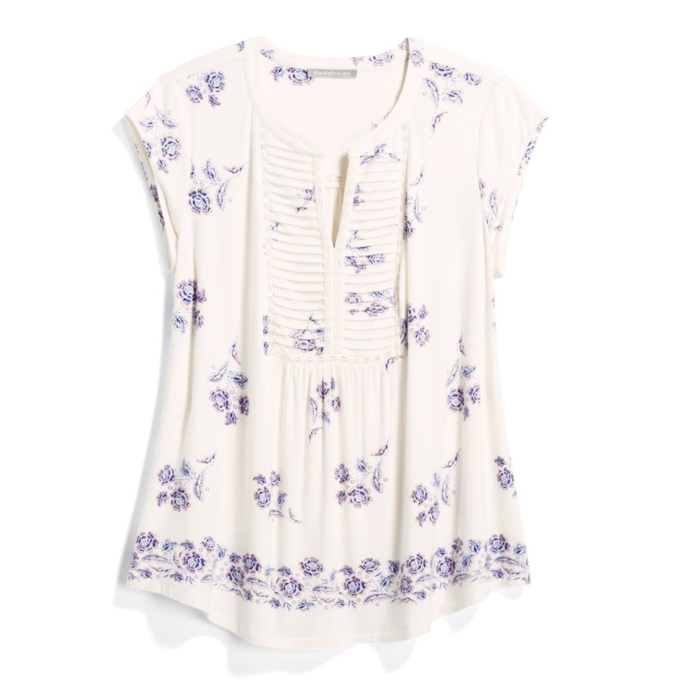 {Daniel Rainn} Split neck knit top